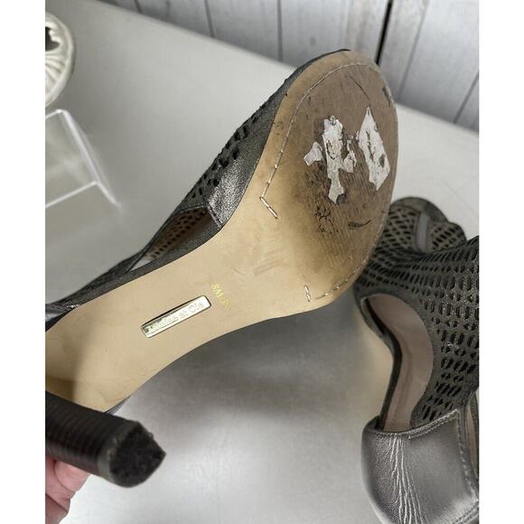 Louise Et Cie Womens Sandals Heeled Peep Toe Metallic Silver Leather Size 8 - Picture 6 of 7